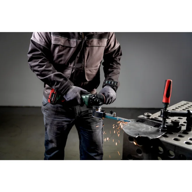 Metabo BFVB 18 LTX BL 90 pri delu