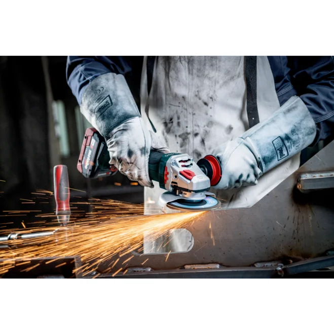 Metabo WPBA 18 LTX BL 15-125 QUICK DS pri delu