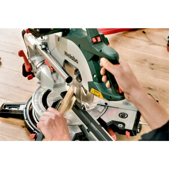 Metabo KGSV 72 Xact Sym pri delu