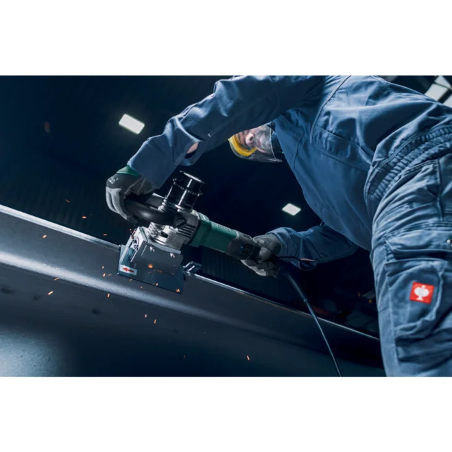 Metabo KFMV 17-15 F pri delu