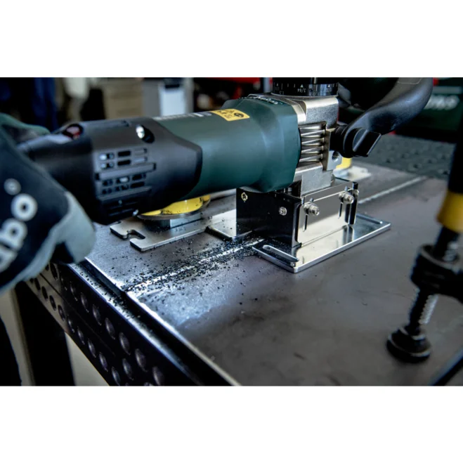 Metabo PFM 17-15 F pri delu